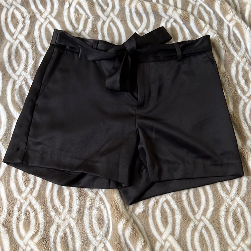 NWT Banana Republic Satin Shorts with Belt